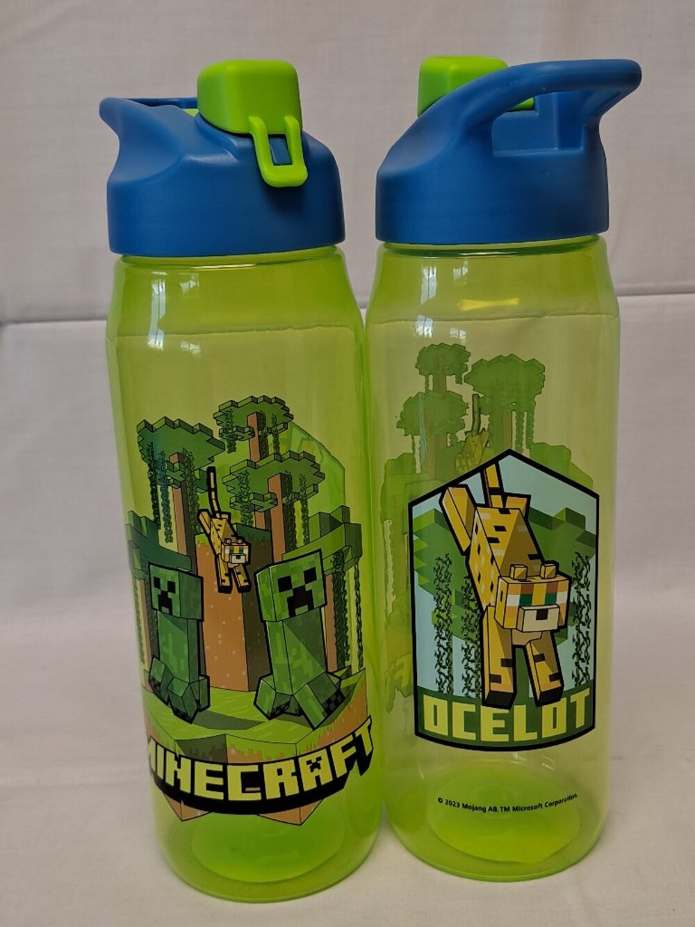 Lot 2 Greenbrier INternational Travel Water Bottles/Snack Container These are Wa